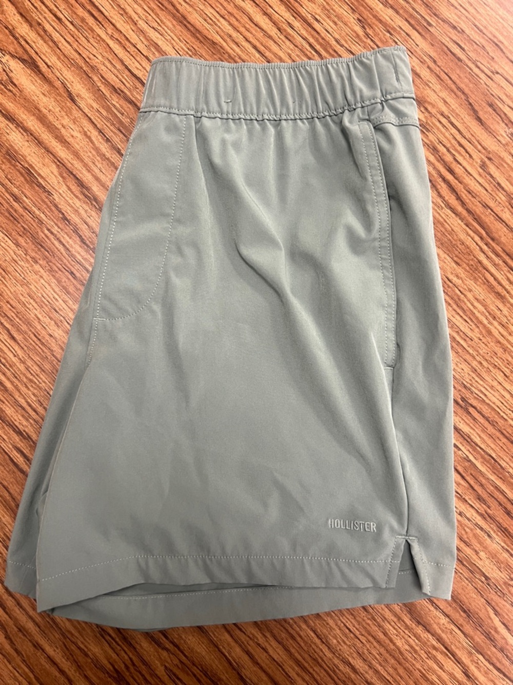 Hollister Men's Sage Green Athletic Shorts